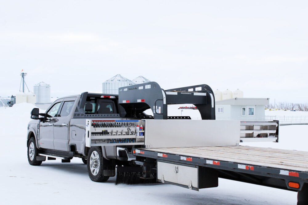 Flat deck tool box